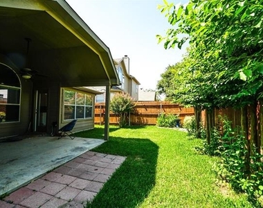 10204 Star Fish Street - Photo Thumbnail 25