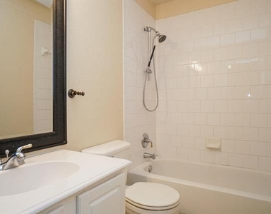 10204 Star Fish Street - Photo Thumbnail 22