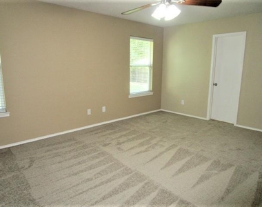 9836 Carter Drive - Photo Thumbnail 13