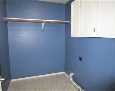 9836 Carter Drive - Photo Thumbnail 21