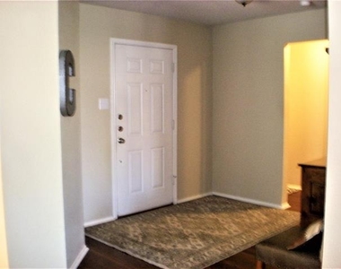 9836 Carter Drive - Photo Thumbnail 3