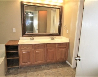 9836 Carter Drive - Photo Thumbnail 14