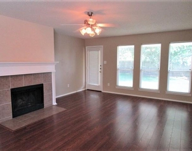 9836 Carter Drive - Photo Thumbnail 4
