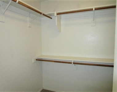 9836 Carter Drive - Photo Thumbnail 17