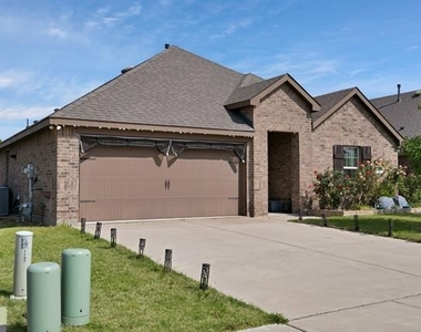 1107 Branding Iron Lane - Photo Thumbnail 3