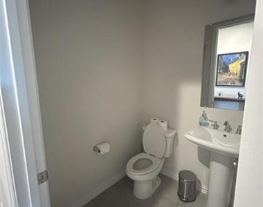 17709 Sage Lane - Photo Thumbnail 9
