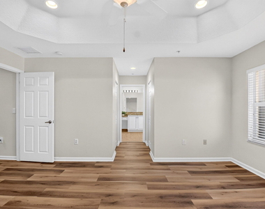 7662 Spatterdock Drive - Photo Thumbnail 9