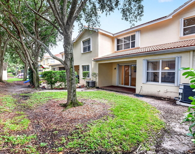 7662 Spatterdock Drive - Photo Thumbnail 17
