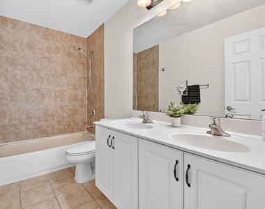 7662 Spatterdock Drive - Photo Thumbnail 14