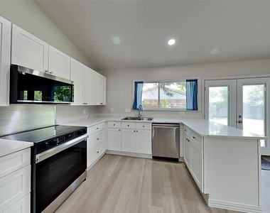 4348 Spindletree Lane - Photo Thumbnail 4