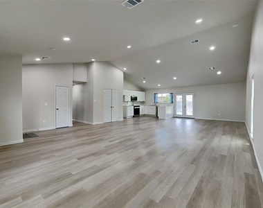 4348 Spindletree Lane - Photo Thumbnail 2
