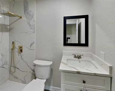4348 Spindletree Lane - Photo Thumbnail 13