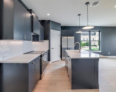 309 W Daggett Avenue - Photo Thumbnail 1