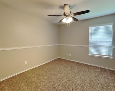 7445 Sienna Ridge Lane - Photo Thumbnail 14