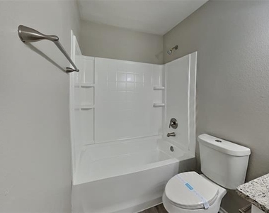 7445 Sienna Ridge Lane - Photo Thumbnail 9
