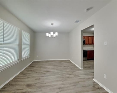 7445 Sienna Ridge Lane - Photo Thumbnail 6
