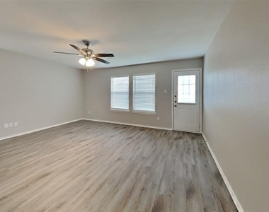 7445 Sienna Ridge Lane - Photo Thumbnail 1