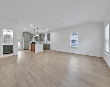 601 Pearson Avenue - Photo Thumbnail 5