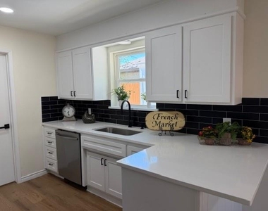 108 Amory Drive - Photo Thumbnail 13