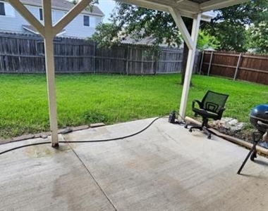 7801 Estates Way - Photo Thumbnail 21