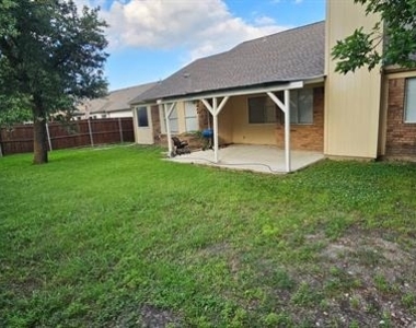 7801 Estates Way - Photo Thumbnail 23