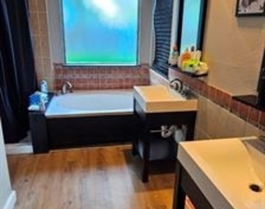 7801 Estates Way - Photo Thumbnail 16
