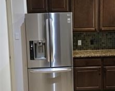 10531 Steinbeck Lane - Photo Thumbnail 15
