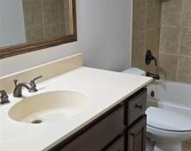 10531 Steinbeck Lane - Photo Thumbnail 2