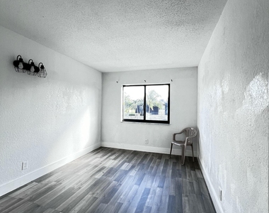 295 Woodland Road - Photo Thumbnail 10