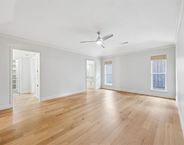 7023 Brookshire Drive - Photo Thumbnail 24