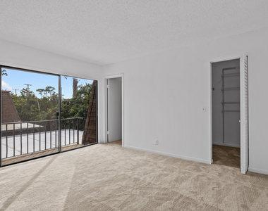 4211 Turnberry Circle - Photo Thumbnail 10