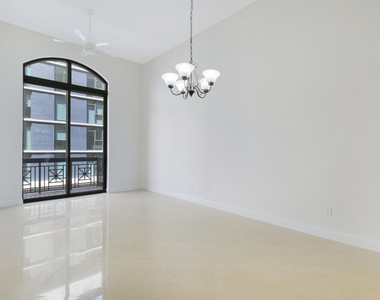 701 S Olive Avenue - Photo Thumbnail 8