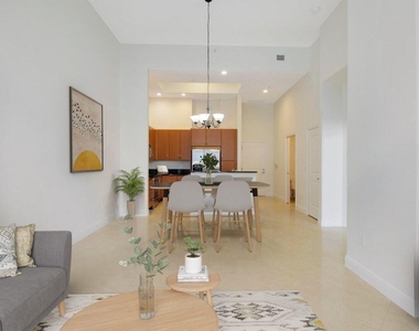 701 S Olive Avenue - Photo Thumbnail 14
