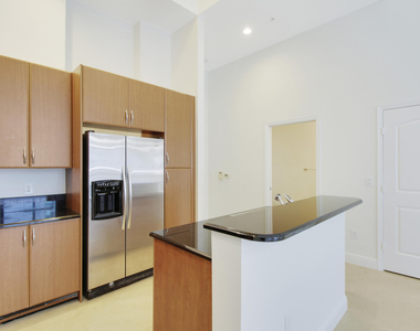 701 S Olive Avenue - Photo Thumbnail 5