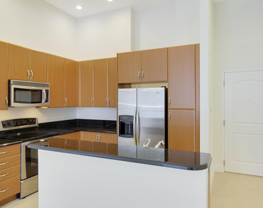 701 S Olive Avenue - Photo Thumbnail 3
