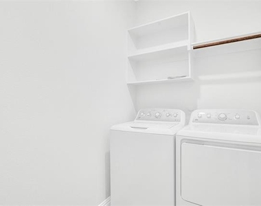 5108 Wilder Avenue - Photo Thumbnail 6