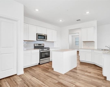 5108 Wilder Avenue - Photo Thumbnail 14