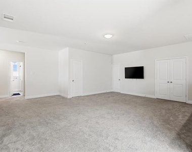 105 Portina Drive - Photo Thumbnail 15