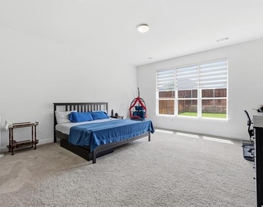105 Portina Drive - Photo Thumbnail 10