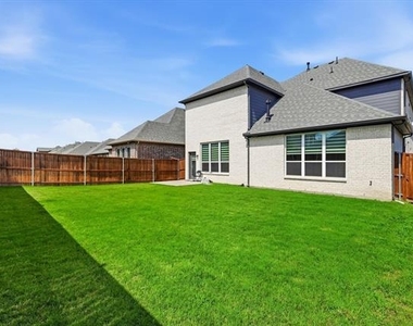 105 Portina Drive - Photo Thumbnail 23