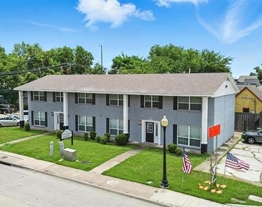 103 W Brown Street - Photo Thumbnail 22