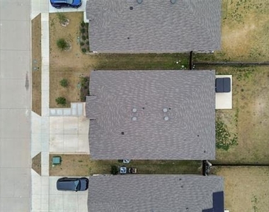 2038 Croton Avenue - Photo Thumbnail 33
