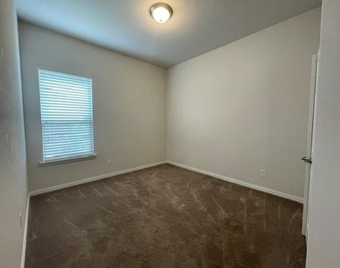 10040 Bodega Bay Road - Photo Thumbnail 8