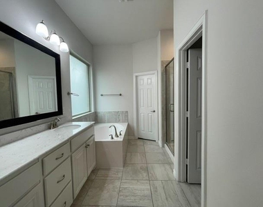 10040 Bodega Bay Road - Photo Thumbnail 26