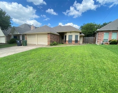 4131 Crossgate Court - Photo Thumbnail 1