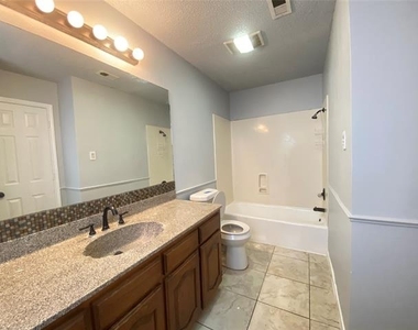 4131 Crossgate Court - Photo Thumbnail 20