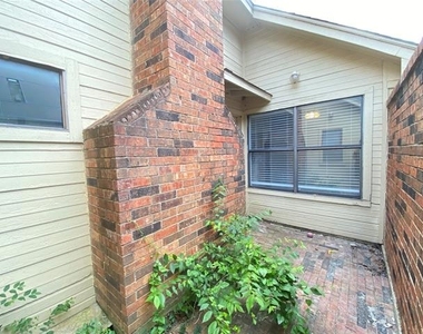 4131 Crossgate Court - Photo Thumbnail 26