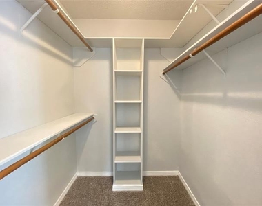 4131 Crossgate Court - Photo Thumbnail 15