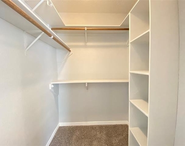 4131 Crossgate Court - Photo Thumbnail 16