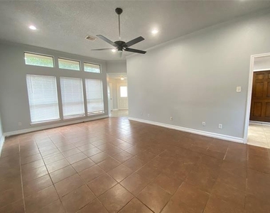 4131 Crossgate Court - Photo Thumbnail 5